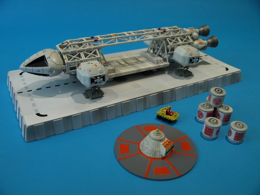 Space 1999 Eagle Freighter 12