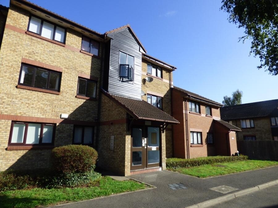 2 BEDROOM FLAT LONGBRIDGE ROAD BARKING in Barking, London Gumtree