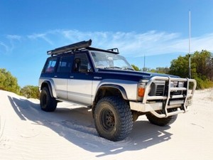 1989 nissan patrol