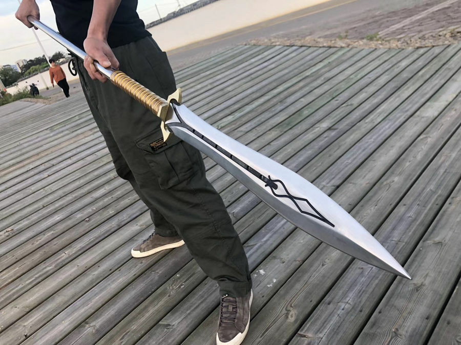 Chinese KungFu Battle Sword Hunting Spear Very Sharp Chinese KungFu Battle Sword Hunting Spear Very Sharp