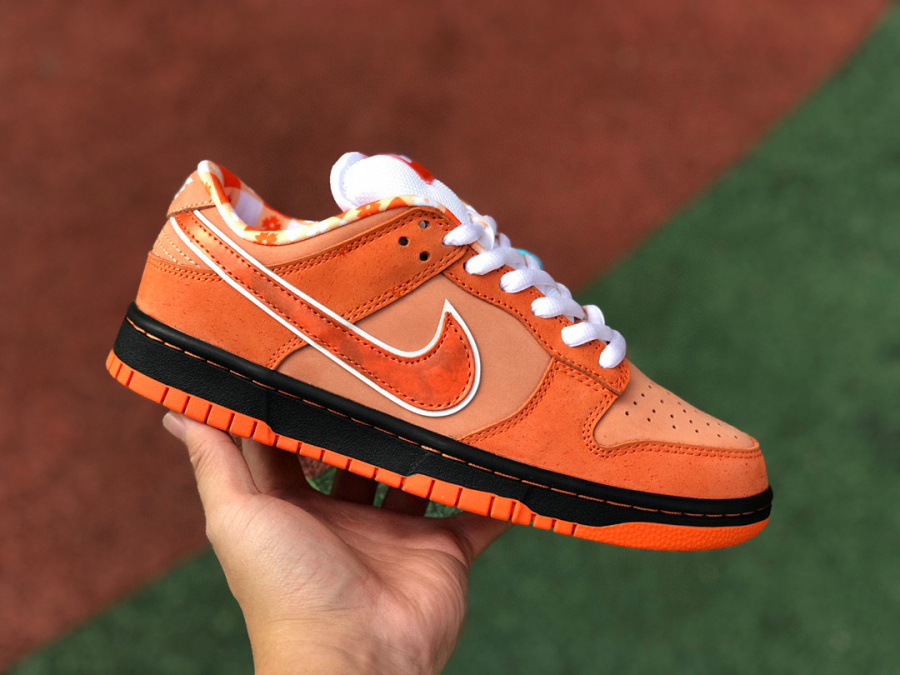 NIKE SIZE 9 - DUNK CONCEPTS X NIKE SB DUNK LOW “ORANGE LOBSTER”