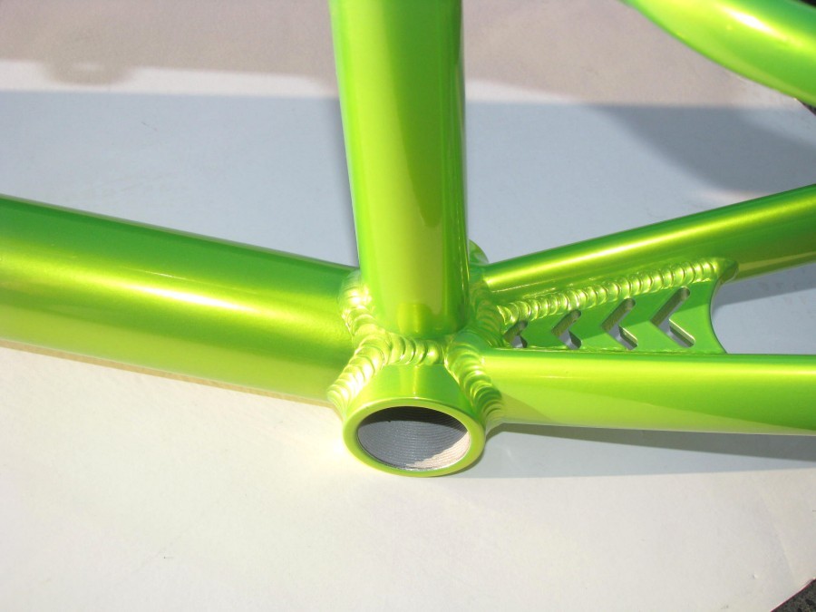 покраска рамы велосипеда. оригинальная покраска велосипеда. окраска велосипеда. расцветки велосипедов. окраска велосипеда.