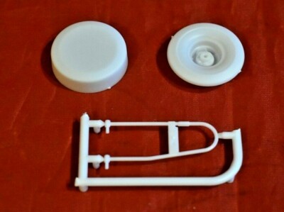 Revell 60's Ford Bronco Half Cab Spare Tire Carrier 1/25