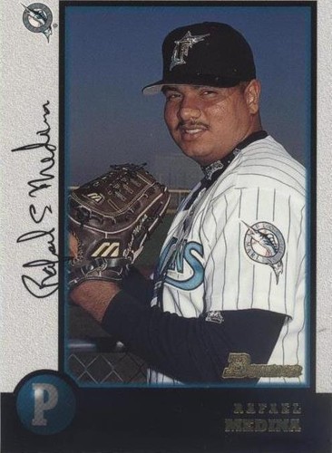 1998 Bowman - Rafael Medina #390