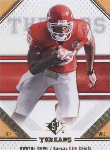 2009 SP Threads Dwayne Bowe #34
