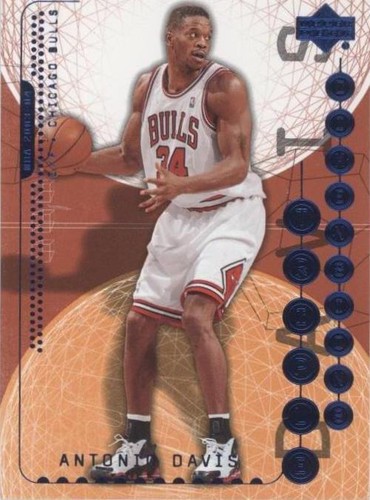 2003-04 Upper Deck Triple Dimensions - Antonio Davis #9