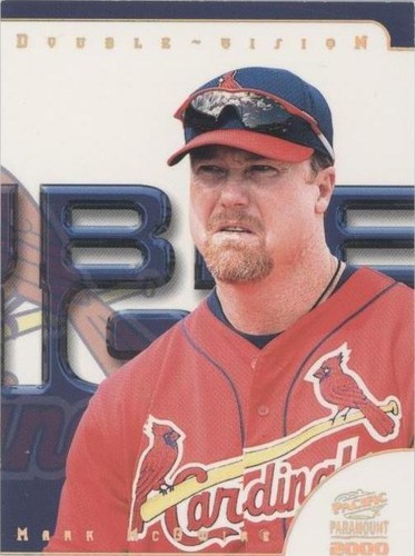 2000 Pacific Paramount - Mark McGwire #31