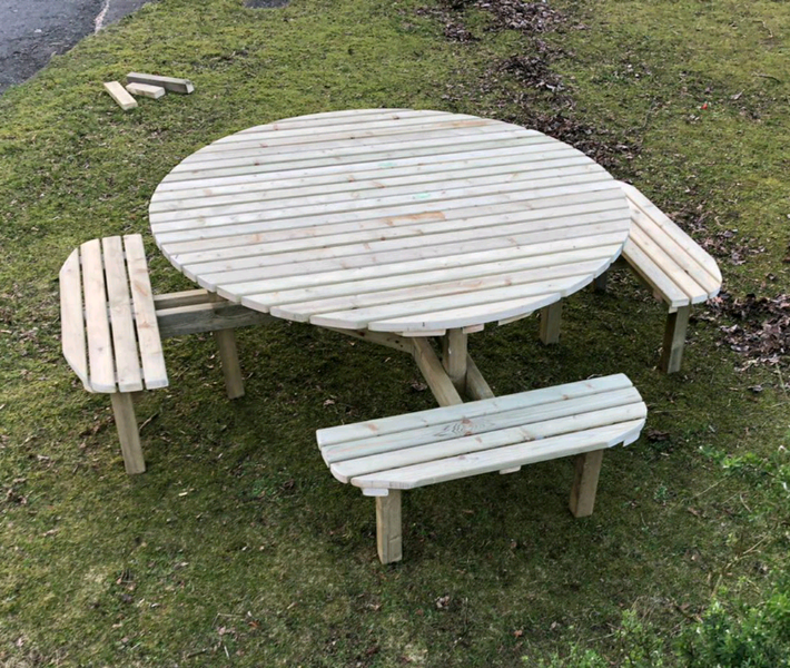 Round Picnic Table for sale in UK View 22 bargains
