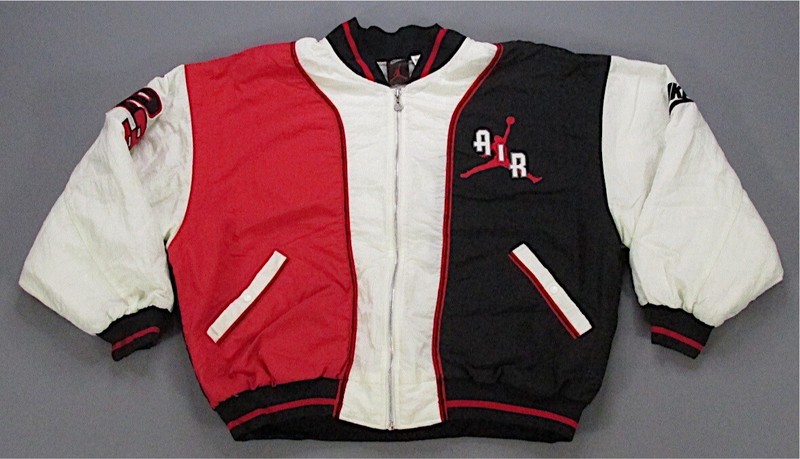 Rare Vintage NIKE Air Jordan Michael #23 Spell Out Swoosh Varsity