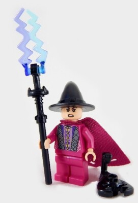 NEW LEGO SORCERESS MINIFIG sorcerer wizard evil witch halloween scorpion hat
