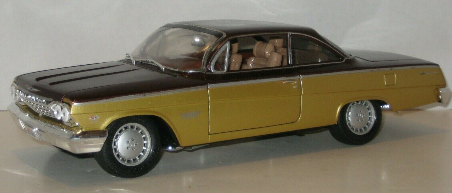 超レア★RACING CHAMPIONS '62CHEVY BELAIR★ s-l400.jpg