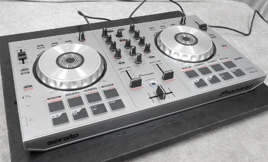【美品】Pioneer DDJ-SB コントローラーセット Pioneer DJ DDJ-SB Black Serato DJ Controller USB Powered