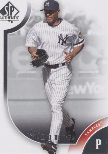 MLB Mariano Rivera サインカード Mariano Rivera 2009 SP Authentic #42 New York Yankees Hall