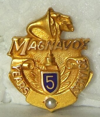   MAGNAVOX Radio, Electronics Co. 1/10 10K employee service award tie/lapel pin