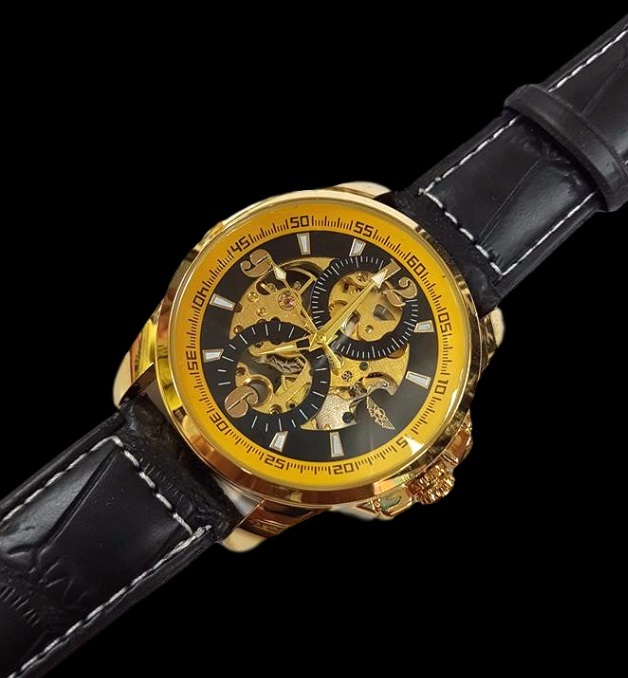 Orologio Da Polso YK Uomo Analogico Automatico Moderno Fashion Nero Quad Oro lac