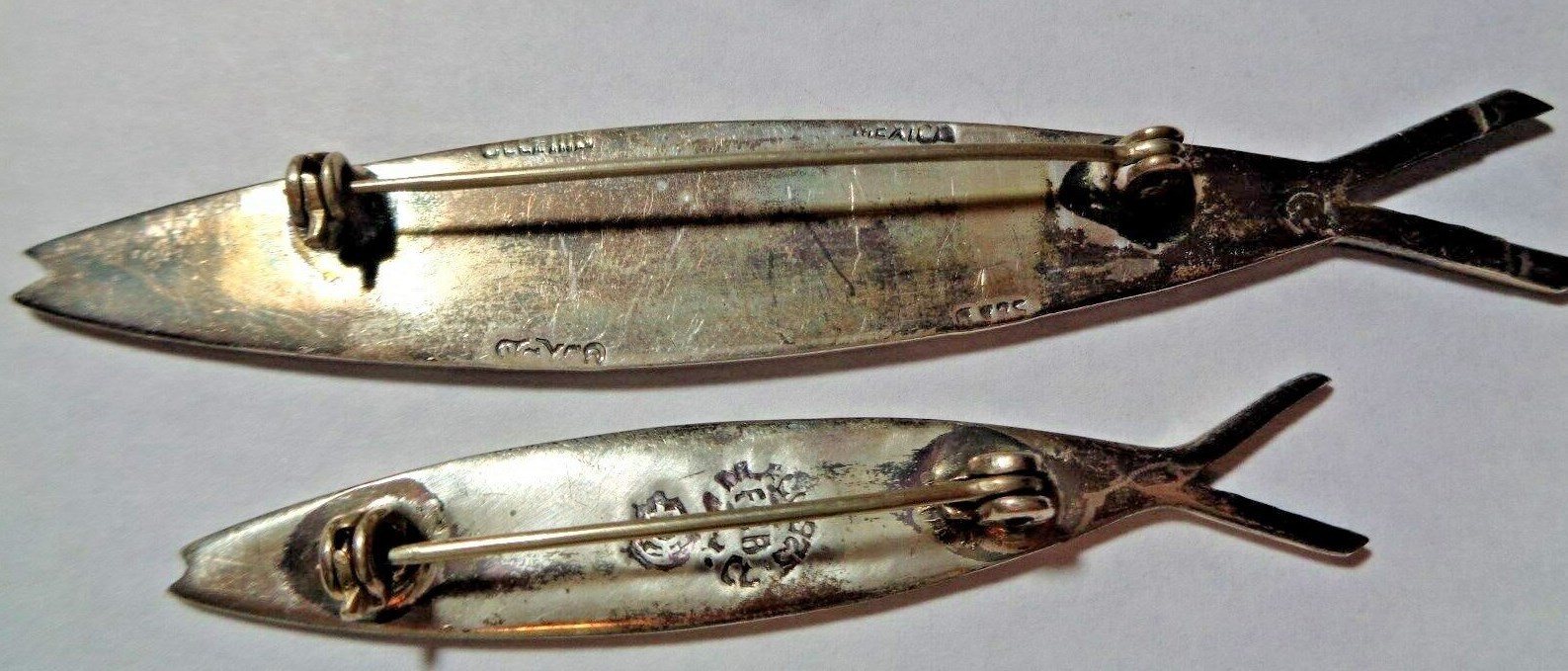 2 MidCentury Modernist DELFINO Taxco ATOMIC FISH 925 Sterling large & small
