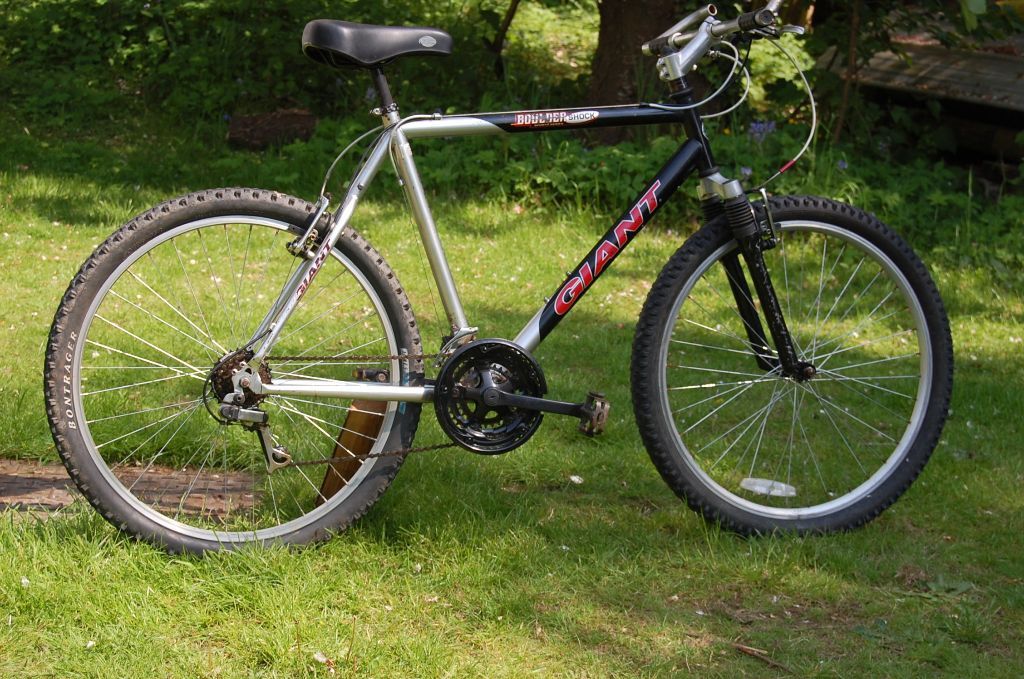 Giant Boulder Shock Mens Mountain Bike Large Frame 21.5" in Northwich