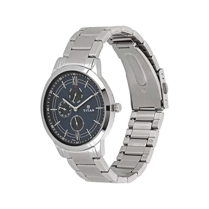 Pre-owned Titan Men Metal Blue Dial Analog Watch -nr1769sm01, Band Color-silver