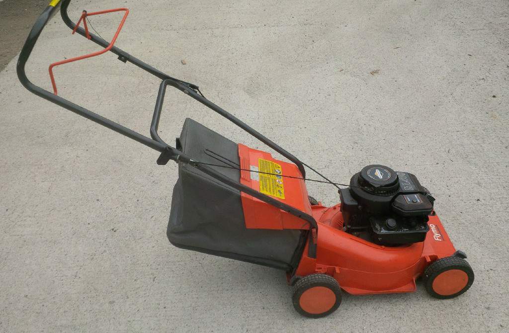 Flymo RL400 petrol push along mower 40cm cut in Exeter, Devon Gumtree