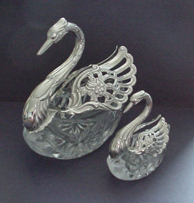 Lge Birks Primrose Silver and Crystal Swan Open Salt w/ Baby Swan