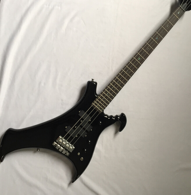 【ずく】warwick Warwick Electric Bass Guitar 4-strings Buzzard Black Number