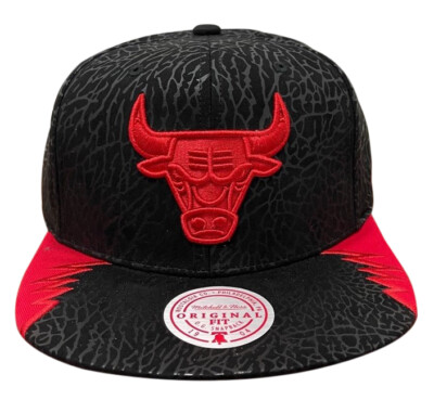 Черно-красная бейсболка Mitchell & Ness NBA Chicago Bulls 5-го дня - OSFA