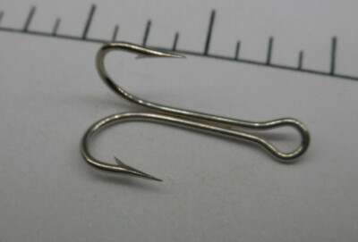 MUSTAD 7826 DOUBLE LOOSE HOOKS--SIZE 2--100 COUNT---FREE SHIPPING
