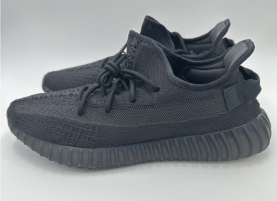Onyx yeezy hotsell