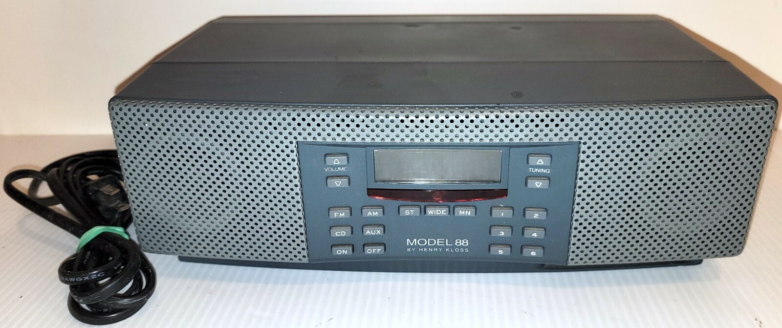 Cambridge Soundworks Model 88 AM/FM Radio by Henry Kloss (NO