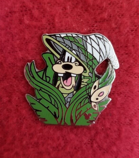 Disney Pin, 2005, Safari With Goofy, #47313 | eBay