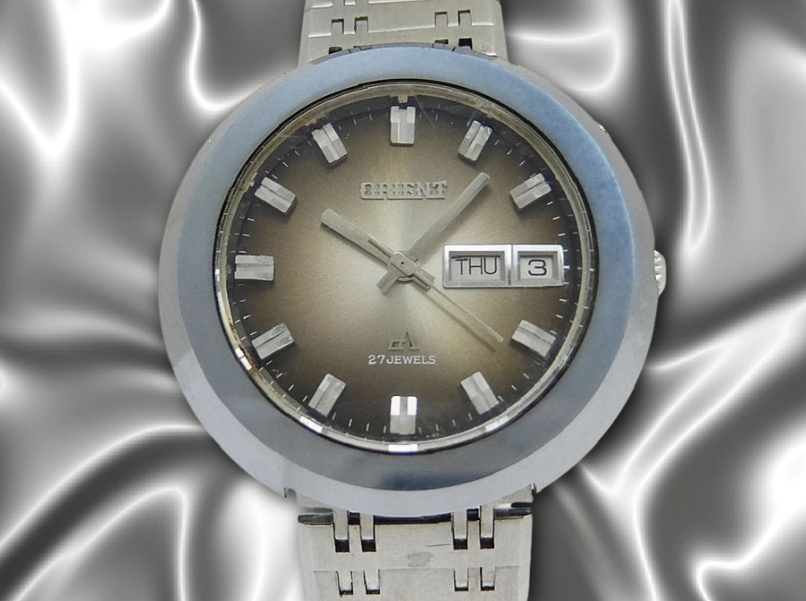 超稀少アンテイ－クORIENT Chronoace 自動巻き腕時計 Orient ChronoAce Hammered Finish Tungsten Bezel Automatic
