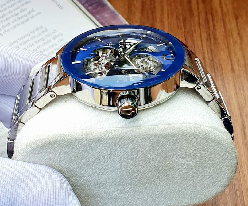 Pre-owned Bulova Futuro Automatic Blue Dial Stainless 96a204 Steel Men's Watch