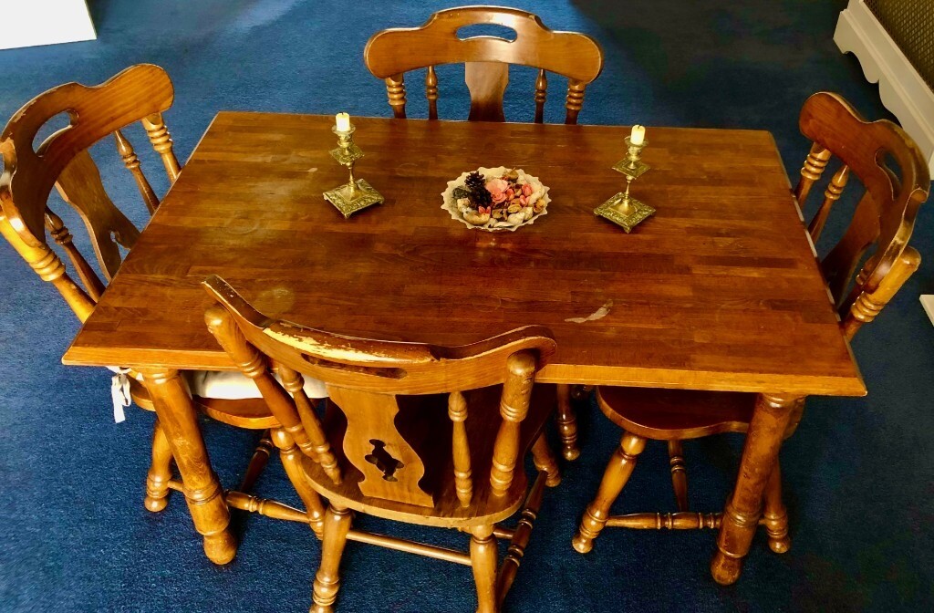 Vintage Dining table and 4 chairsSolid Wood Made in former Yugoslavia
