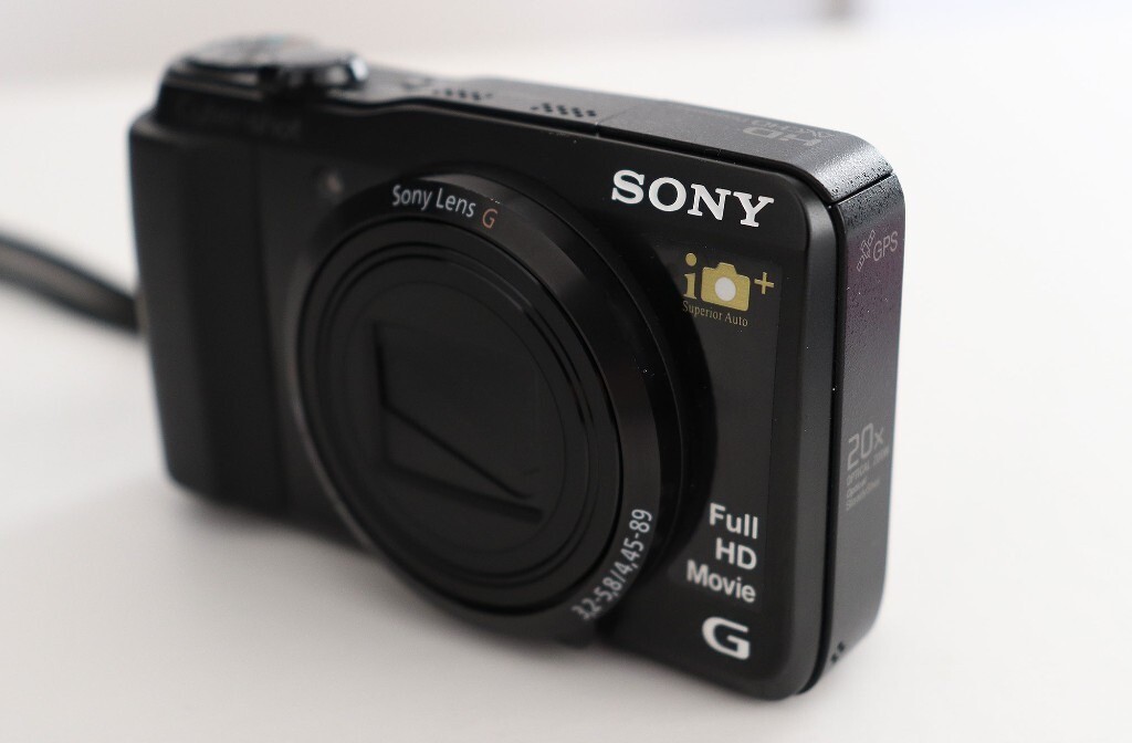 Sony Cybershot DSCHX20V 18.2MP Digital Camera 20x Zoom, Full HD 1080p Video, HDMI, GPS, VGC