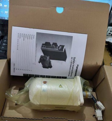 NEW LISTINGONE new   servo motor MBMK082BLE 220V #D8