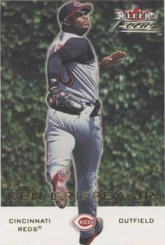 2001 Fleer Focus - Ken Griffey Jr #3