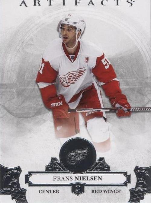 2017-18 Upper Deck Artifacts - Frans Nielsen #17