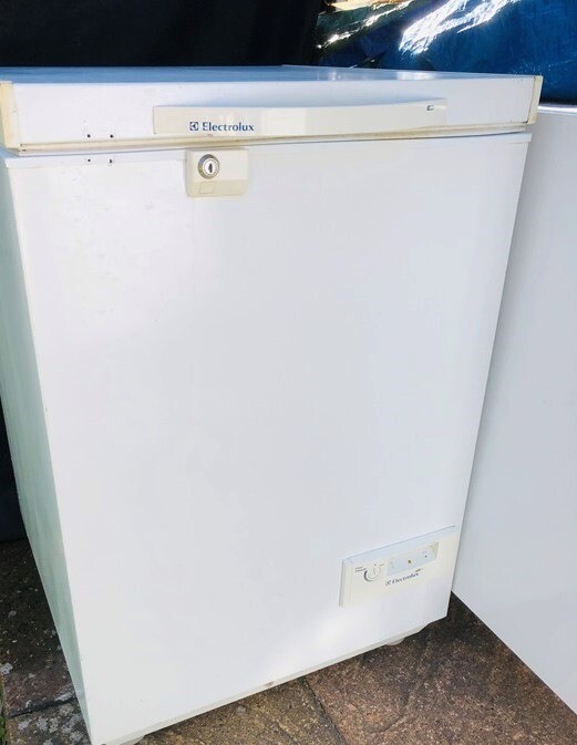 **ELECTROLUX CHEST FREEZER**FULLY WORKING**147 LITRES**A RATING**COLLECTION\DELIVERY**NO OFFERS