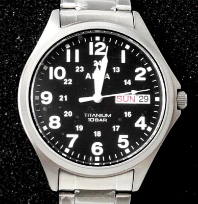 Alba titanium watch deals