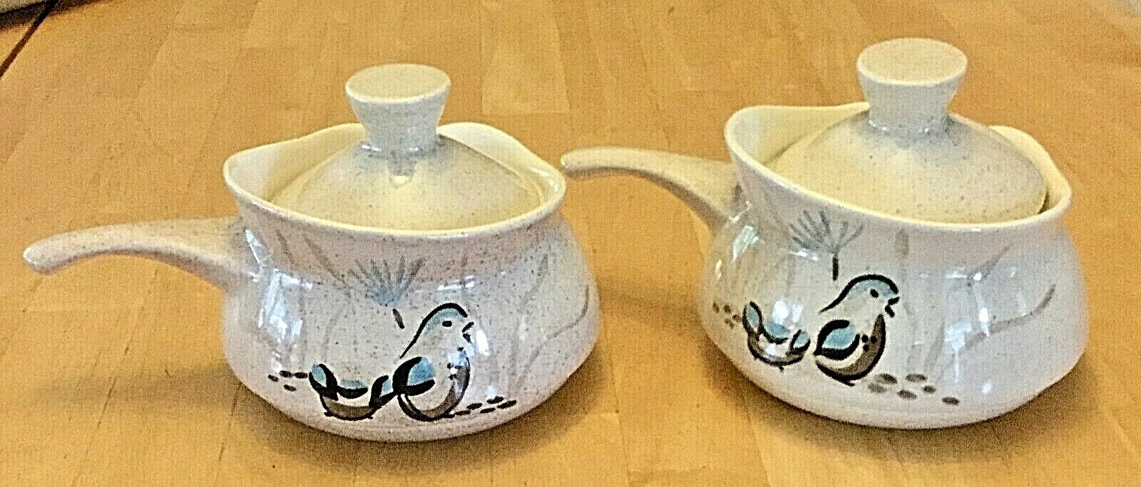 2 VINTAGE RED WING BOB WHITE HANDPAINTED OVENPROOF GRAVY BOATS & LIDS