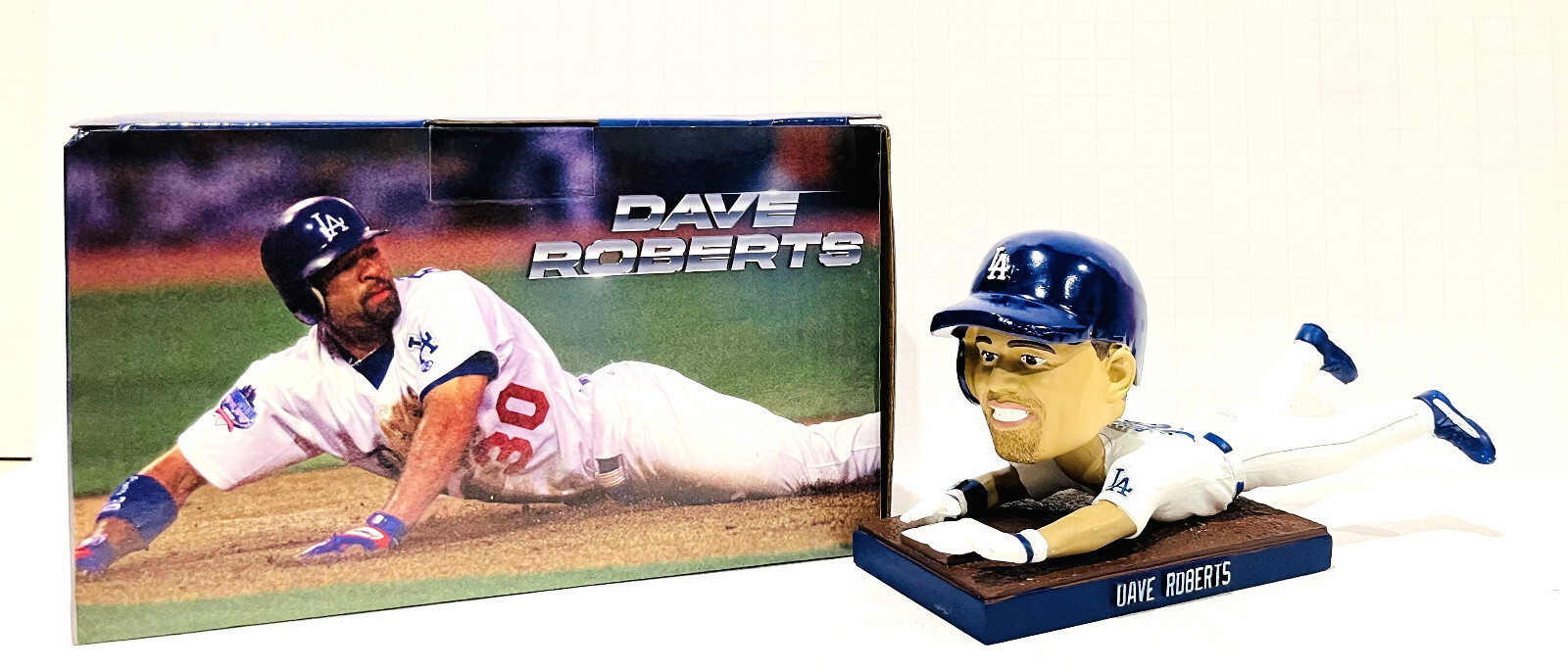 DODGERS DAVE ROBERTS ボブルヘッドフィギュア DODGERS DAVE ROBERTS ボブルヘッドフィギュア