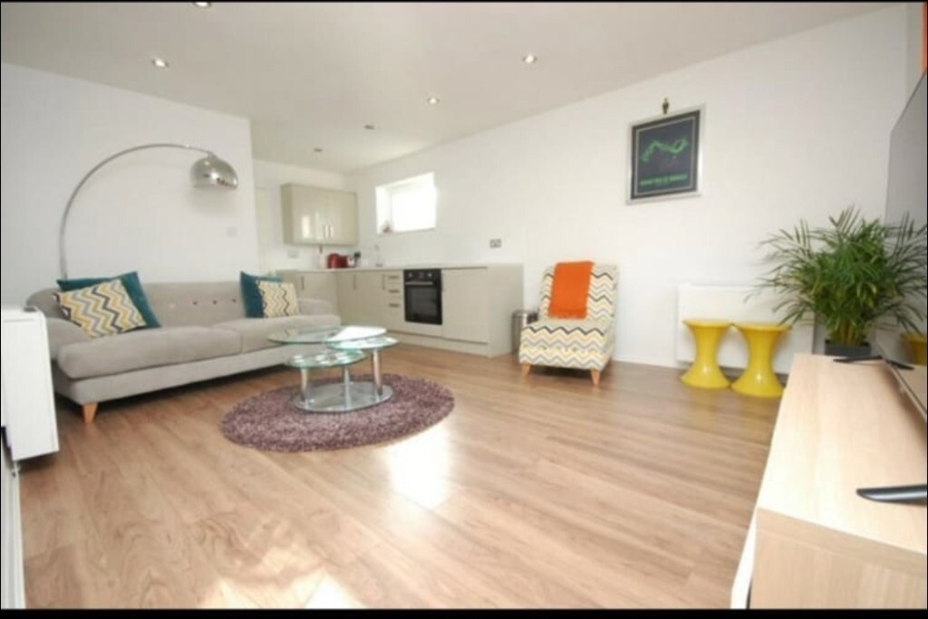 lovely fully furnished 1 bedroom flat in Romford | in ...