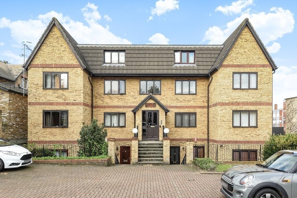 LARGE 1 BEDROOM FLAT FOR RENT BELVEDERE NEAR STATION (NO AGENT