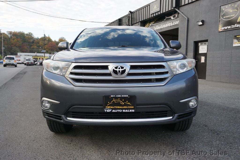 Owner 2013 Toyota Highlander, Magnetic Gray Metallic with 138863 Miles available now!