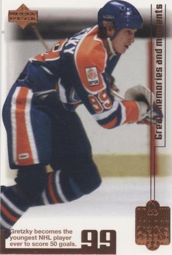 WAYNE GRETZKY ICONIC ROOKIE CARD 1979-80 TOPPS #18 GRADED
