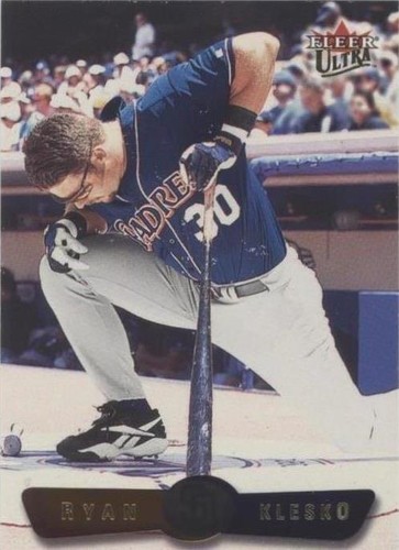 2002 Fleer Ultra - Ryan Klesko #148