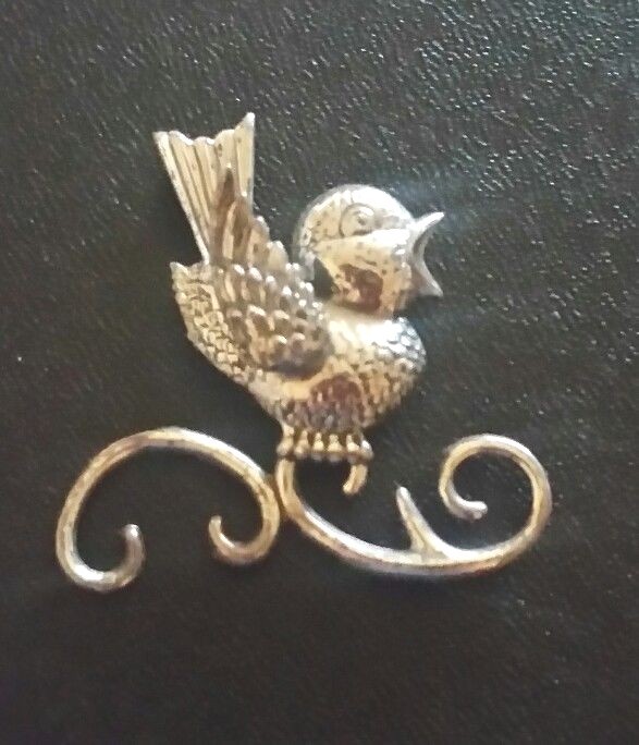 Vintage  Retro Sterling Silver Lang  Baby Bird Branch Pin Brooch Happy Chirps