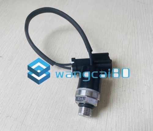 Switch 美品 1PCS 421-43-22942 Pressure Switch Sensor 421-43-22922 for