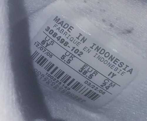 AUTHENTIC 2005 Nike Air Jordan IV 4 Retro Sneaker- 308498-102 - Size 6 Y