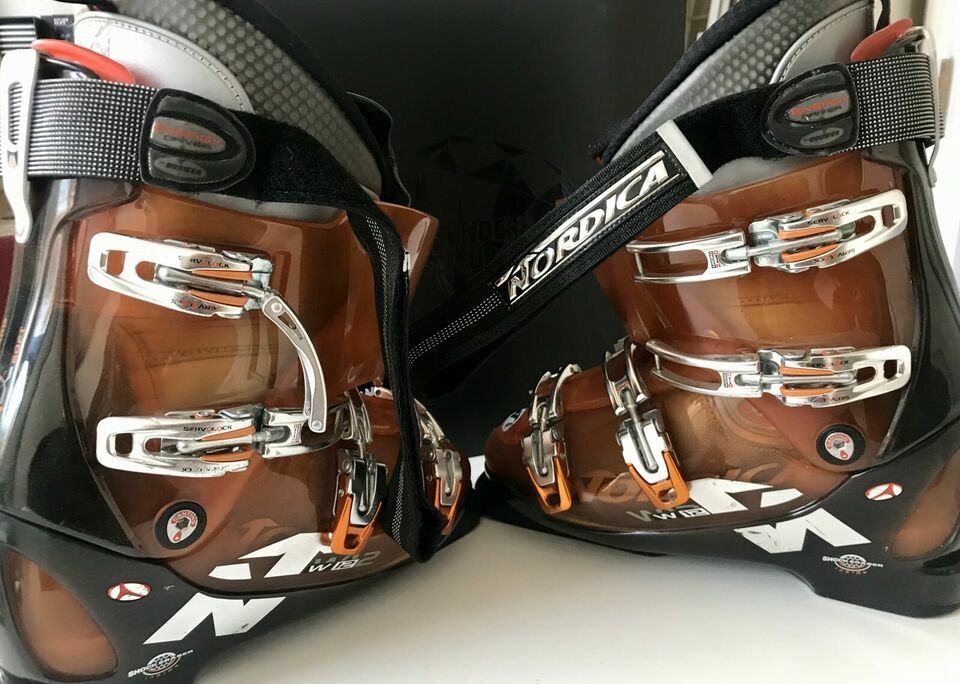 +++    Nordica  - Ski-Stiefel    +++